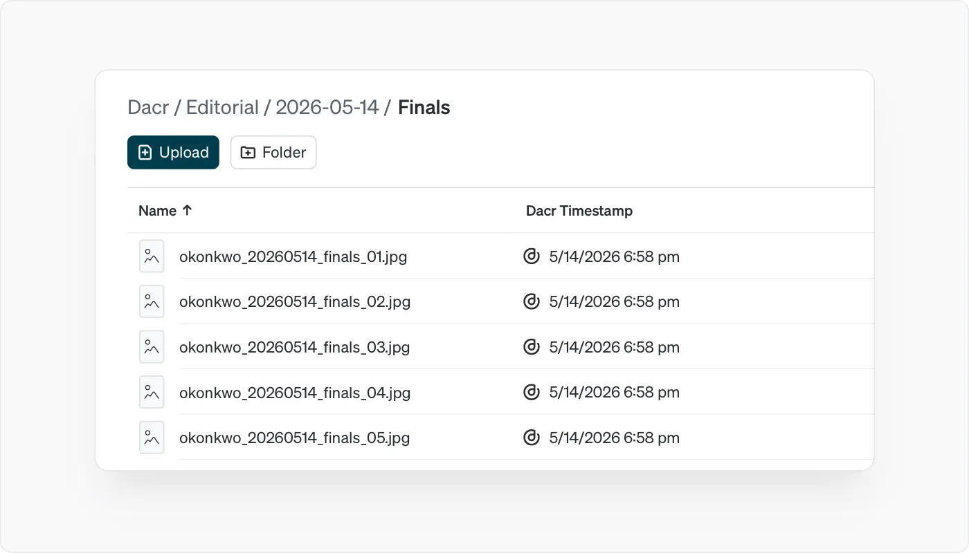 Captura de pantalla de la app de Dacr: Copyright registration, multiple files selected.
